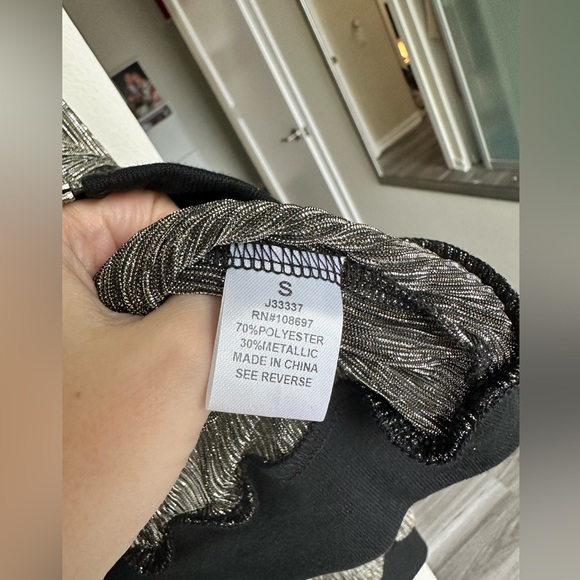 Alice Blue Metallic Gold Ribbed-Trim Top - Picture 5 of 8